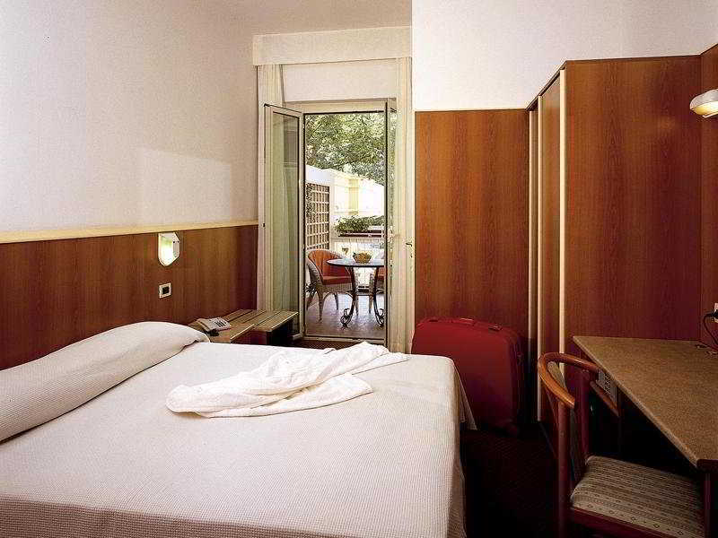 Hotel Principe Di Piemonte Rimini Zimmer foto